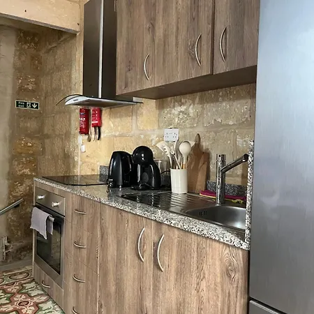 Nazzarena House - 瓦莱塔