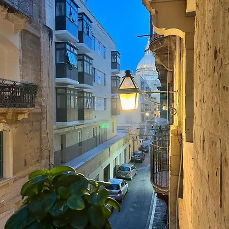 Nazzarena House - * Valeta