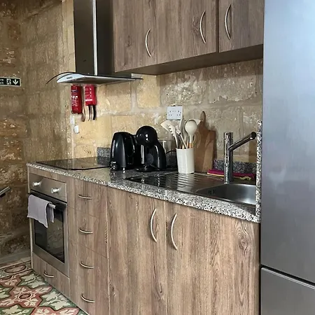 Nazzarena House - Apartamento *