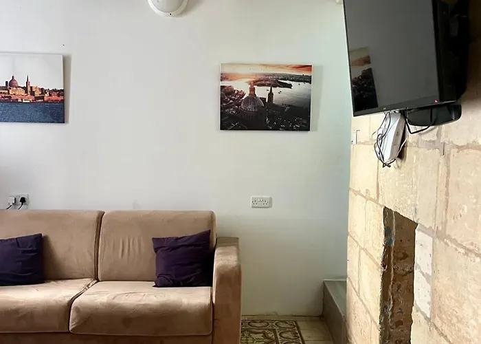 Nazzarena House - Апартаменты Валетта